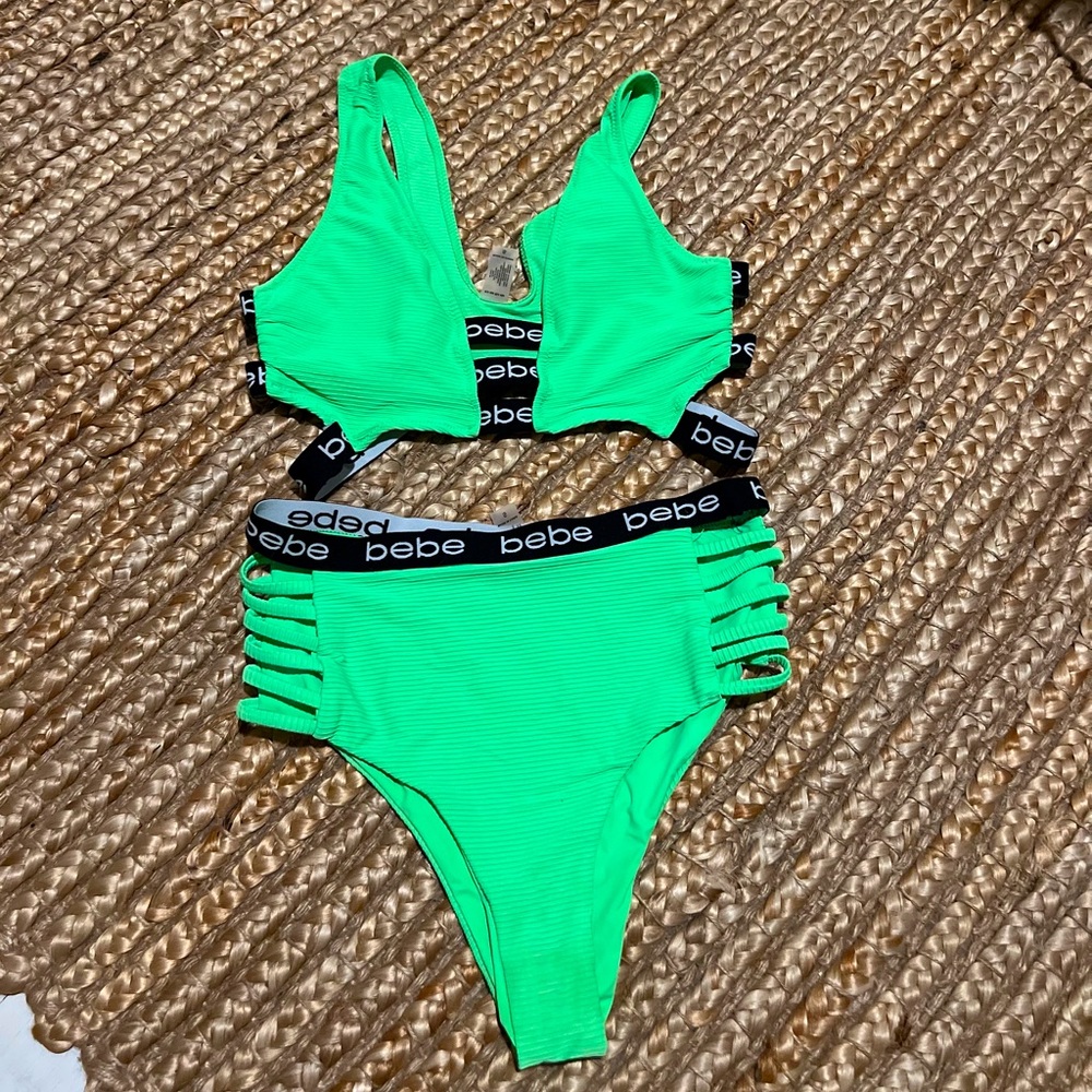 BEBE two green pieces swimsuit